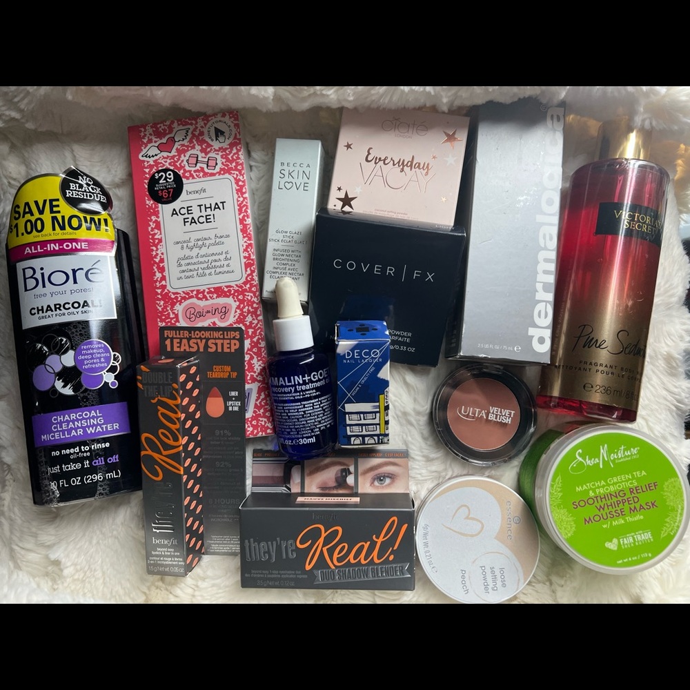 Makeup bundle